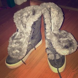 Women’s Faux Fur Lace Up Winter Boots